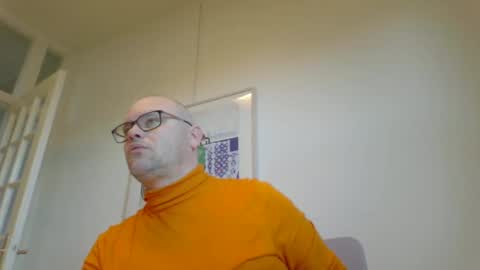 Snapshot of rettie1984 chatting on 01/03/25, 01:14 Attention whore online show from 01/03/25, 01:14