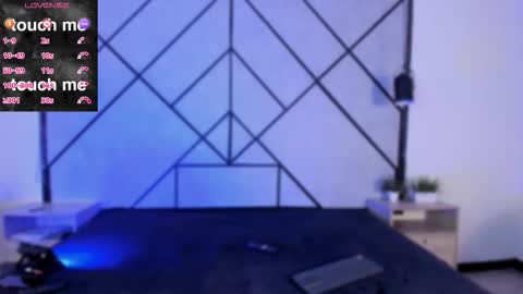 Snapshot of revenmiller_ chatting on 11/19/25, 11:05 Reven online show from 11/19/25, 11:05