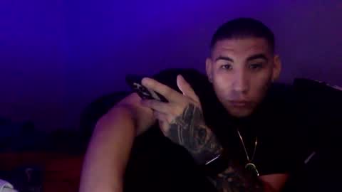 Snapshot of revofficial chatting on 09/19/25, 05:09 revofficial online show from 09/19/25, 05:09