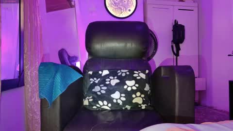 ReyKen online show from 04/18/26, 05:00