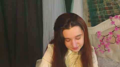 Snapshot of reynaedge chatting on 05/28/26, 08:00 reynaedge online show from 05/28/26, 08:00