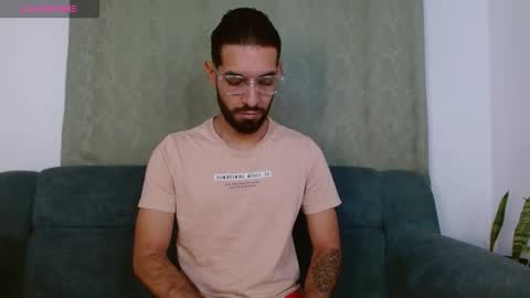 Snapshot of reypablo1 chatting on 09/14/25, 02:49 REY PABLO Independent online show from 09/14/25, 02:49