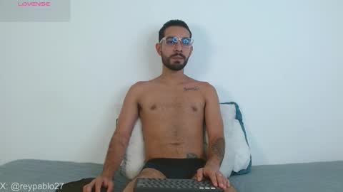 Snapshot of reypablo1 chatting on 11/19/25, 09:37 REY PABLO Independent online show from 11/19/25, 09:37