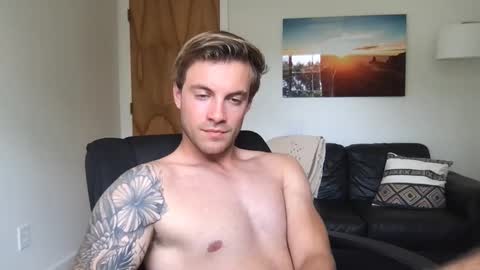 Snapshot of rguy114 chatting on 09/09/25, 07:35 Ryan online show from 09/09/25, 07:35