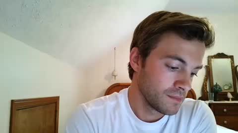 Snapshot of rguy114 chatting on 10/07/25, 03:20 Ryan online show from 10/07/25, 03:20