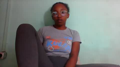 rhesa404090 online show from 03/07/26, 07:27