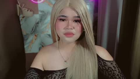 Snapshot of rhetttogo chatting on 06/27/26, 05:18 - mamerta online show from 06/27/26, 05:18