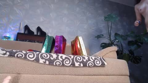 ria_32 online show from 12/20/25, 03:02