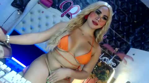 Snapshot of rica_fox3 chatting on 02/05/25, 02:51 rica fox online show from 02/05/25, 02:51