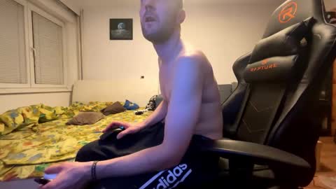 ricciardio online show from 11/23/25, 11:04