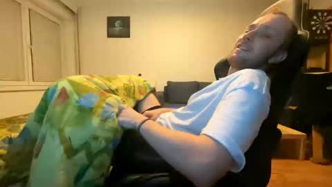 ricciardio online show from 11/29/25, 04:15