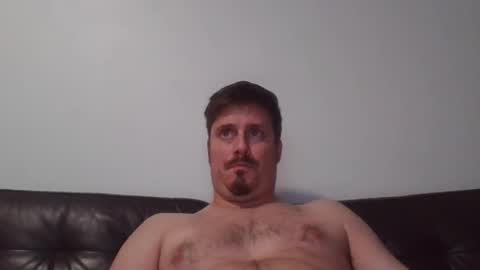 Snapshot of ricciestick chatting on 10/30/25, 02:40 ricciestick online show from 10/30/25, 02:40