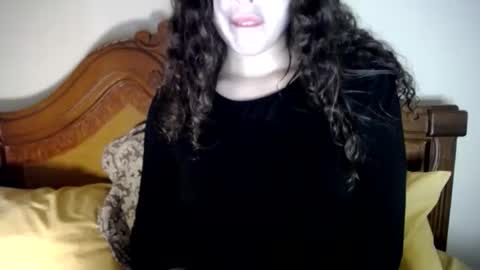 Snapshot of ricciolina___ chatting on 05/07/26, 08:14 Tina online show from 05/07/26, 08:14