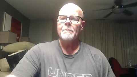 rich32937 online show from 04/01/26, 10:49