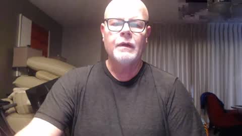 Snapshot of rich32937 chatting on 07/26/26, 06:15 rich32937 online show from 07/26/26, 06:15