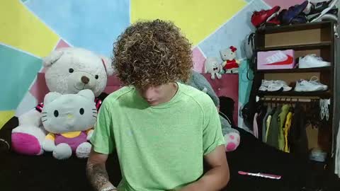 Snapshot of rich_de_la_rosa chatting on 01/07/25, 06:56 rich and kitty online show from 01/07/25, 06:56