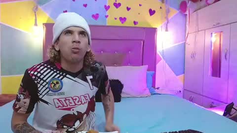 Snapshot of rich_de_la_rosa chatting on 02/27/25, 03:36 rich and kitty online show from 02/27/25, 03:36