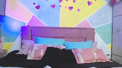 Snapshot of rich_de_la_rosa chatting on 09/16/25, 04:13 rich and kitty online show from 09/16/25, 04:13