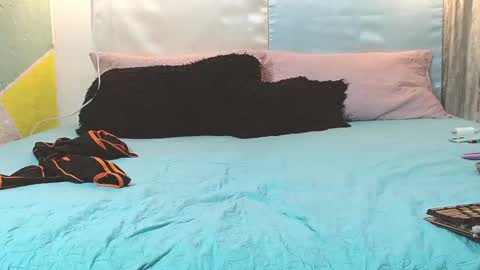 Snapshot of rich_de_la_rosa chatting on 12/04/25, 06:38 rich and kitty online show from 12/04/25, 06:38