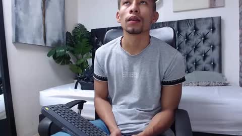 Snapshot of richar_voller chatting on 12/31/24, 11:20 richar_voller online show from 12/31/24, 11:20