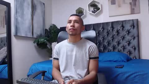 Snapshot of richar_voller chatting on 01/12/25, 12:44 richar_voller online show from 01/12/25, 12:44