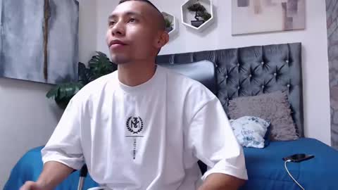 Snapshot of richar_voller chatting on 01/23/25, 11:15 richar_voller online show from 01/23/25, 11:15