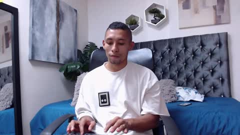 Snapshot of richar_voller chatting on 01/25/25, 05:40 richar_voller online show from 01/25/25, 05:40