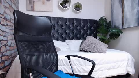 Snapshot of richar_voller chatting on 01/30/25, 04:55 richar_voller online show from 01/30/25, 04:55