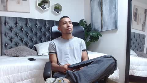 Snapshot of richar_voller chatting on 02/05/25, 11:12 richar_voller online show from 02/05/25, 11:12