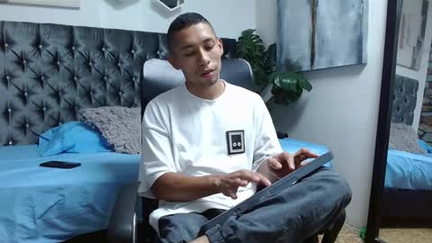 Snapshot of richar_voller chatting on 02/26/25, 10:47 richar_voller online show from 02/26/25, 10:47