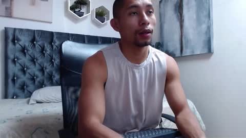 Snapshot of richar_voller chatting on 10/24/25, 11:17 richar_voller online show from 10/24/25, 11:17