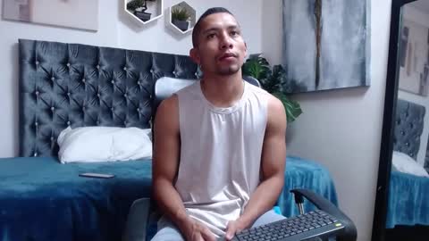 Snapshot of richar_voller chatting on 11/12/25, 11:21 richar_voller online show from 11/12/25, 11:21