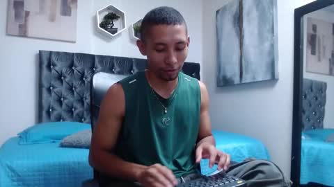 Snapshot of richar_voller chatting on 12/15/25, 11:14 richar_voller online show from 12/15/25, 11:14