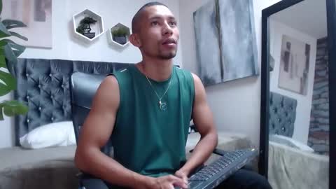 richar_voller online show from 12/22/25, 11:18