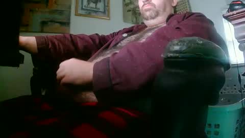 Snapshot of richard11268869 chatting on 10/27/25, 06:45 richard11268869 online show from 10/27/25, 06:45