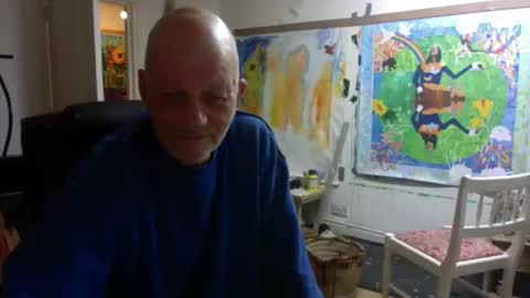 Snapshot of richardartist chatting on 12/23/25, 01:47 Richard online show from 12/23/25, 01:47