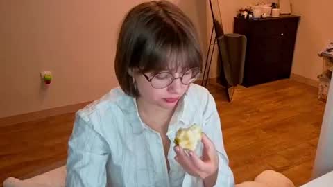 Luna online show from 07/07/26, 06:45