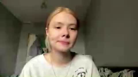 Snapshot of richellearmentrout chatting on 06/29/26, 02:06 jenny online show from 06/29/26, 02:06