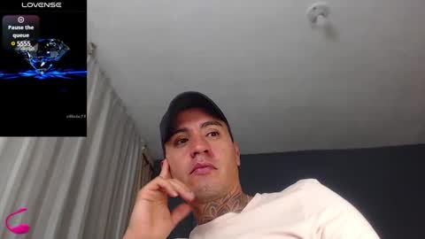 Snapshot of richi_grubby chatting on 12/31/24, 12:11 David online show from 12/31/24, 12:11