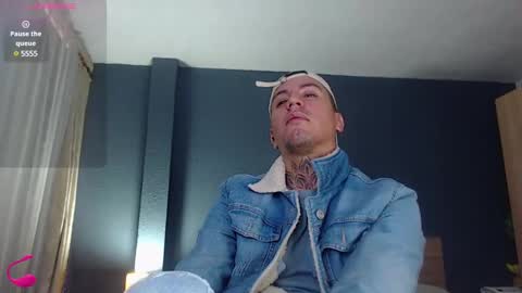 Snapshot of richi_grubby chatting on 03/05/25, 06:23 David online show from 03/05/25, 06:23