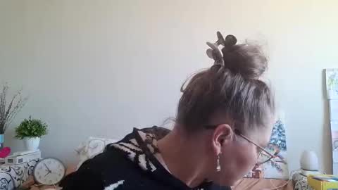 Anna - not anna - right Anna  online show from 02/21/26, 01:34