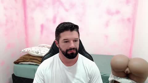 Snapshot of richrolland chatting on 12/19/24, 09:17 Rickseduction online show from 12/19/24, 09:17