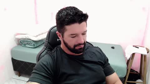 Snapshot of richrolland chatting on 01/30/25, 03:11 Rickseduction online show from 01/30/25, 03:11