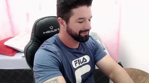 Snapshot of richrolland chatting on 02/05/25, 11:17 Rickseduction online show from 02/05/25, 11:17