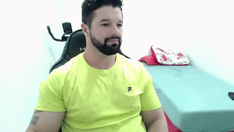 Snapshot of richrolland chatting on 03/04/25, 04:27 Rickseduction online show from 03/04/25, 04:27