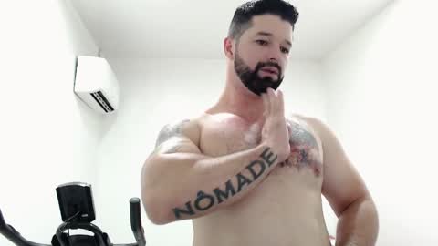 Snapshot of richrolland chatting on 03/07/25, 08:33 Rickseduction online show from 03/07/25, 08:33