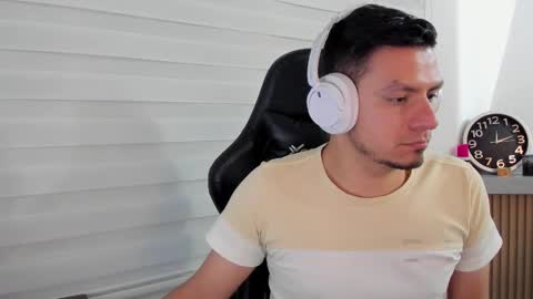 Snapshot of rick_diesel chatting on 10/29/25, 05:10 Rick Diesel online show from 10/29/25, 05:10