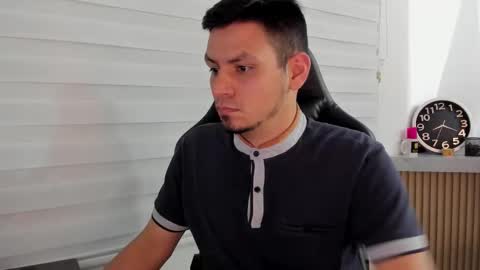 Snapshot of rick_diesel chatting on 11/01/25, 01:18 Rick Diesel online show from 11/01/25, 01:18