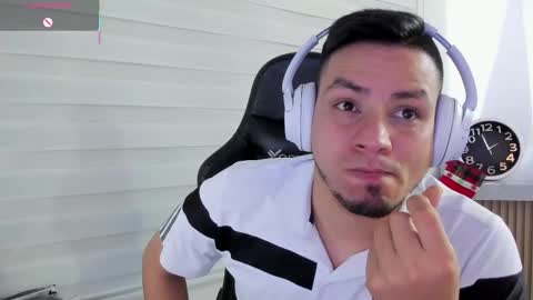 Snapshot of rick_diesel chatting on 11/15/25, 06:55 Rick Diesel online show from 11/15/25, 06:55