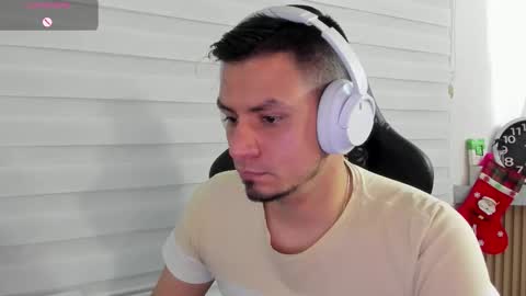 Snapshot of rick_diesel chatting on 12/16/25, 04:28 Rick Diesel online show from 12/16/25, 04:28